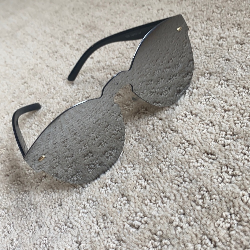 GAMT mirrored sunglasses.